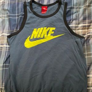 MEDIUM Nike Tank Top